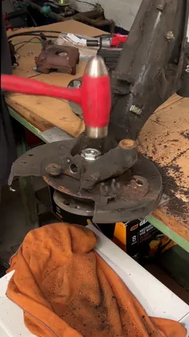 BMW E34 M5 Wheel Hub #bmw #wheel #cars #cartok #mechanic 