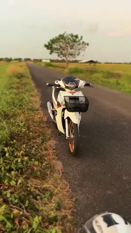 masih banyak kekurangannya😅#gakpernahfyp #tsid🇮🇩 #wave125แต่งสวยประเทศไทย #wave125i_ไฟเลี้ยวบังลม🤗💞🇹🇭 #wave125i_ไฟเลี้ยวบังลม_future125i #wave125i_ไฟเลี้ยวบังลม #gagalfypシ😌 #kyzesquad🔥 #thailookstyle🇹🇭 #supraxhelmin #fyb 