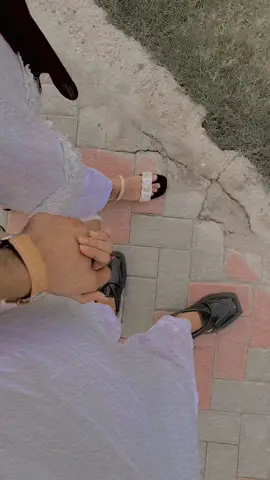 Konsi park hai ye gues kren??🍃🖤#cutecoples #husbandwife #couple #islamiyauniversitybahwalpur #lifeline😍 #couplevideos #couplevideos #fullenjoy #university #slowreverb #sweetcouples #layyahpark #lovesatus #fulltrending #foryou #layyah #lovemarriage #independenceday 