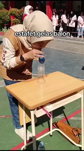 keseruan mamak² 5 Telkom B #lomba #agustusan #17agustus #lombaagustus2024 #sdtelkommks #estafetgelasbalon #seru #fyp #lombaortu #lombamamak 