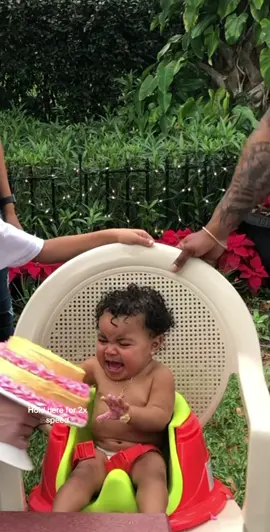 Lets just say shes always been a bit dramatic #firstbirthday #cakesmash #funnyvideos #screamingbaby #funnybaby #fypage 