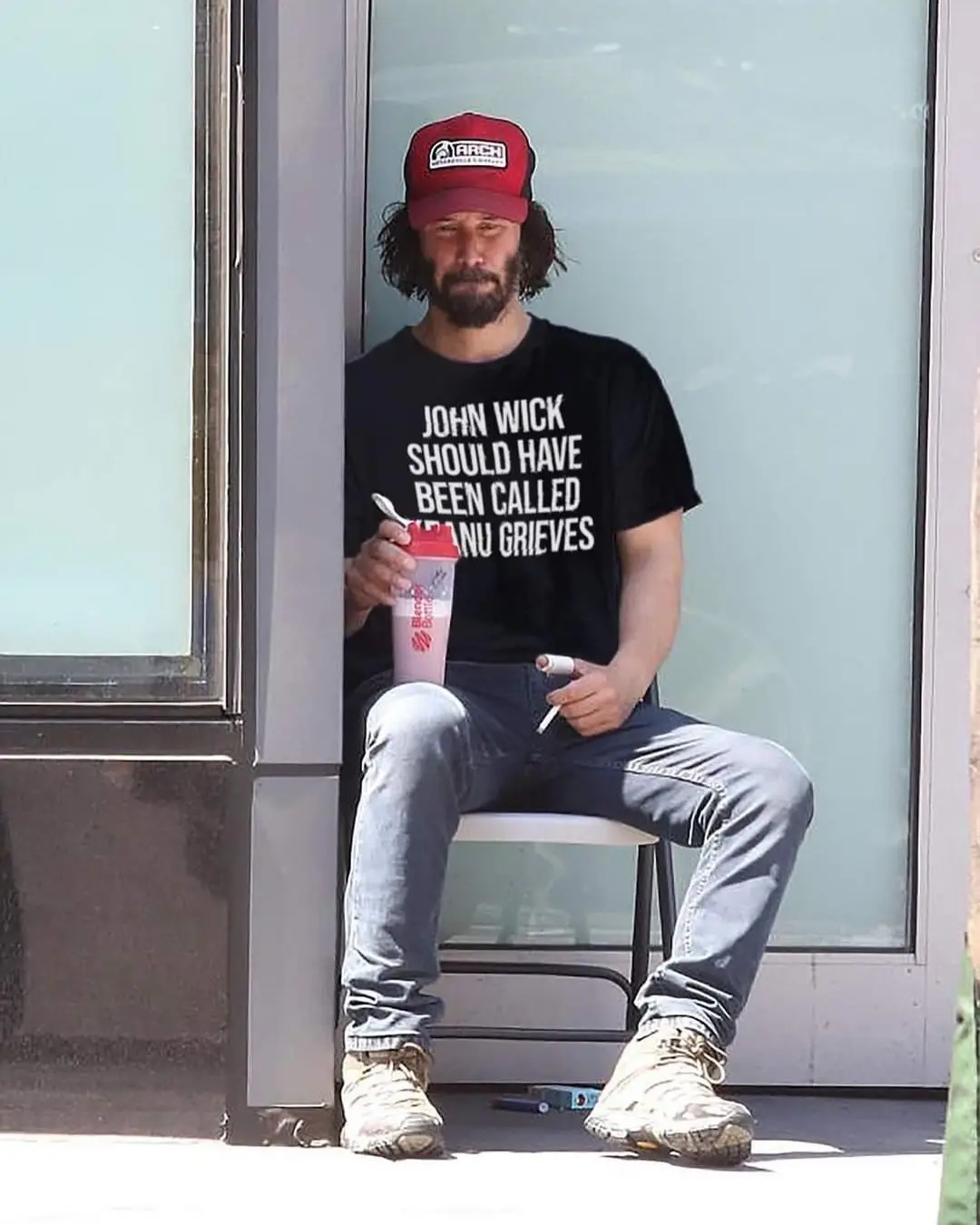 Keanu Reeves experienced many personal tragedies: his father abandoned him when he was three, his daughter died at birth, his wife died in a car accident, his best friend died from an overdose, and his sister had leukemia. Despite these adversities, Reeves emerged as one of Hollywood’s most acclaimed actors. #johnwick #keanureeves #keanureevesedit 