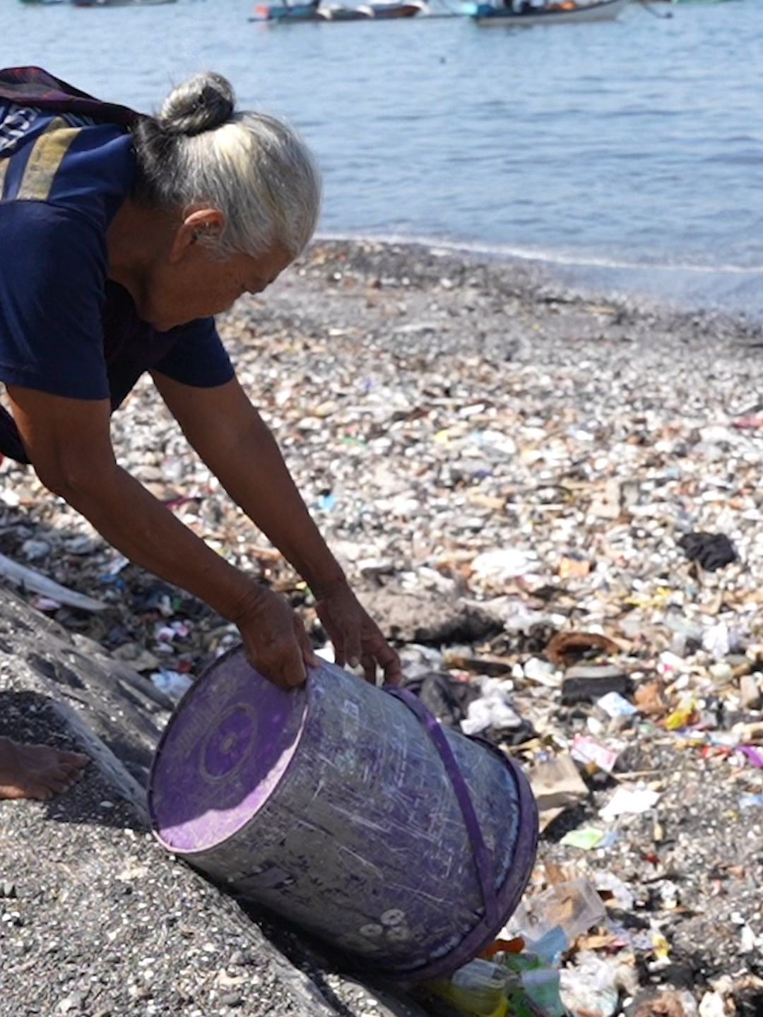 As we cleaned up Muncar Beach, we saw dozens of families directly throwing their trash on the beach. This is the result of a lack of waste management infrastructure in the region and an impossible mission to clean up. No matter how many times we clean this area up, without the proper waste disposal solutions, it will be difficult to see a clean beach. We are excited to be working with the Muncar government to hopefully find long term solutions to the issue in the region.