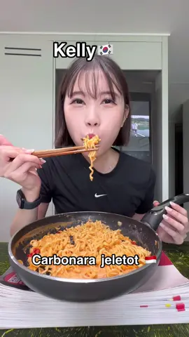 Let’s try and make the viral carbonara jeletot 😋🫶🇮🇩 Love it! so yummy, creamy, you guys should try it! 🥰 #Kellykorea #indonesia #carbonara #foodhacks #carbonarajeletot #indonesianfood #masakanindonesia 
