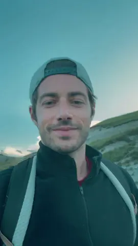 Quel plaisir de randonner dans le Parc des Ecrins et en Savoie ✨ Entre nous, c’est pas magnifique ? 😍 #randonnee #montagne #alpes #frenchalpes #jeremycharvet #pblv 