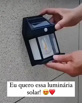Ilumine seus espaços de maneira sustentável e elegante com a luminária arandela solar LED. Com design moderno e funcionamento totalmente autônomo, essa luminária utiliza a energia solar para garantir uma iluminação eficiente e econômica, perfeita para áreas externas como jardins, varandas e fachadas. Além de contribuir para a preservação do meio ambiente, você economiza na conta de luz e ainda agrega valor estético ao seu ambiente. Aproveite a praticidade de uma instalação sem complicações, sem a necessidade de fiação elétrica! Garanta já a sua luminária arandela solar LED e transforme seus ambientes externos com luz e estilo. 🌞 #Sustentabilidade #EnergiasRenováveis #IluminaçãoLED #DecoraçãoExterna #EnergiaSolar #EconomiaDeEnergia #DesignModerno #EcoFriendly#multilojabastos #shopeebrasil #mercadolivre #shopee #linknabio #mercadopago #compragarantida #reels #compredoconfortodasuacasa #viral 