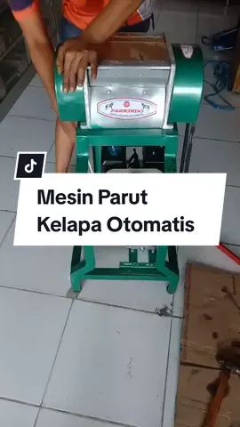 Mesin parut kelapa otomatis  Menggunakan mesin enggine 5.5 hp , Bahan bakar bensin murni. Sangat cocok untuk usaha rumahan / di pasar #mesinparutkelapa #gilagilajualan #hevanjayateknik 