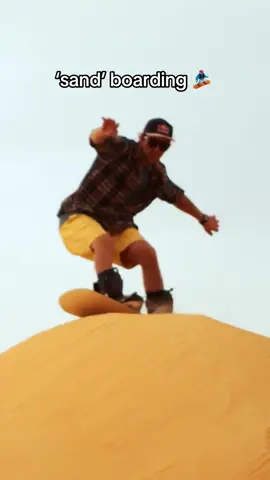mixing things up in the desert 🌪️ @Tomdedorlodot @fredfugenSF @Veso Ovcharov #wojtekpawlusiak #milesdaisher #extremesports #paragliding #snowboarding #basejumping #redbull #givesyouwiiings 