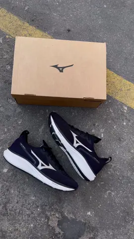 Novidade pesada da Mizuno que chegou Cool Ride 2 ! 🔥 _ Somos revendedores autorizados das melhores marcas ®️ Enviamos para todo Brasil 🇧🇷 _ 📍Loja fisica em São João Del rei Mg  _ #lojamasculina #original #mizuno #brasil 