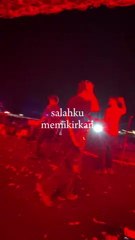 saat kau lah titik perkarAAAA😫 @.Feast #fyp #membangundanmenghancurkan #feast 