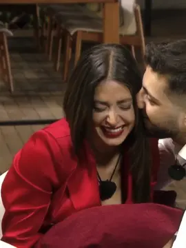 الاحمر ماسوا خير بخالد فجرها قدام الكاميرا 😭❤️ #qesmawnaseeb #foryou #fypシ #viral #جينفير #قسمة_ونصيب #fyppppppppppppppppppppppp #اكسبلور #جينفر_خالد #explore 