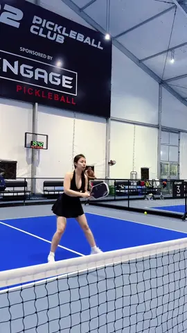 #Pickleball giờ đang hot lắm phải không ạ? 💪😅
