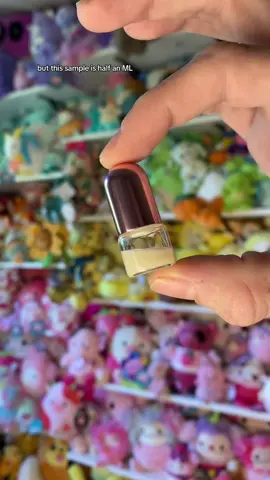 I cant believe im smelling genuine crybaby perfume 🥹💕🩷🩵🩷🩵 #melaniemartinez #crybaby #crybabyperfumemilk #melaniemartinez #portals #portalsmelaniemartinez #foryoupage #fyp #foryou 