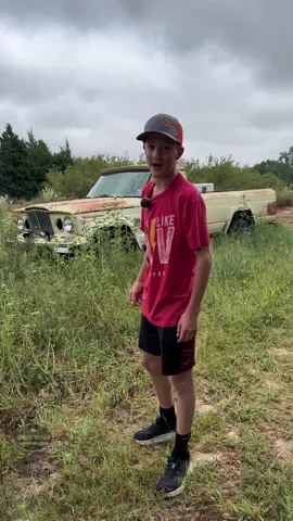 I Broke My Glass 🤦‍♂️#j3000 #jeepgladiator #kaiser  #forgotten #willitrun #fullsizejeep 