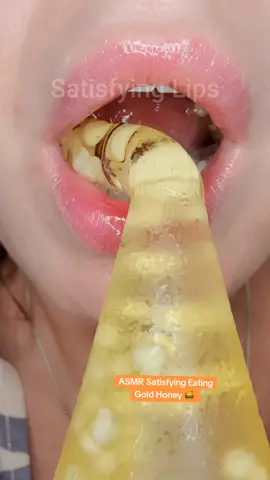 ASMR Satisfying Eating Gold Honey 🍯 #asmr #honey #satisfyinglips 