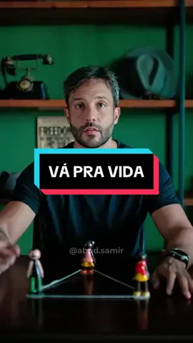 Esse vídeo é pra você que tem filho! Ou pra quem é filho e quer aprender mais sobre dinâmicas familiares.  #autoconhecimento #amadurecimento #familia #children #selfknowledge 
