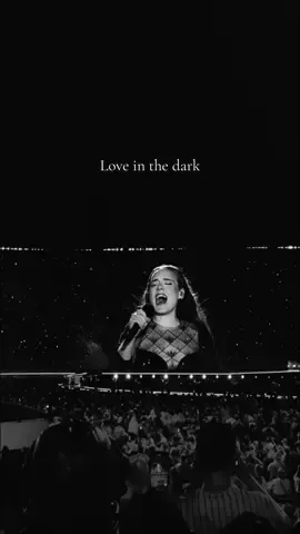 Adele - Love in the Dark in Munich 🖤 #adele #loveinthedark #live #munich 
