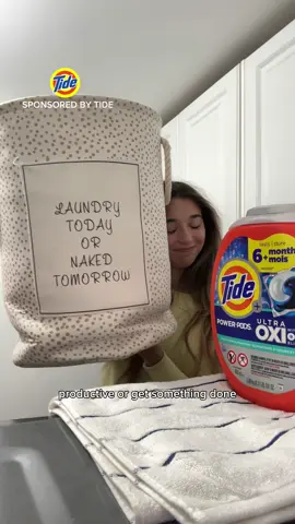 Calling all my college and uni students – this one’s for you 🤝   Right now, Tide and Downy are giving away 15 $10,000 scholarships to Canadian students that you can easily apply to at www.tide.ca/scholarship!    #ad #TideLaundry #studenthack #productivityhacks #studentlife #collegelife #universityadvice 