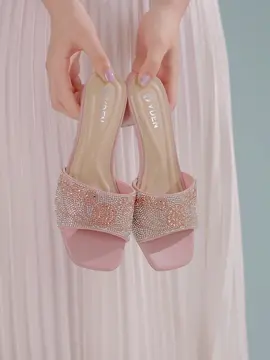 VDEN Rhinestone Open Toe Lady Heel Sandal 4CM/1.6INCH Elegant Rhinestone Block Heel Sandals 6047-9 Ladies Open Toe Sandals Ladies Slippers Walking Shoes Summer#VDEN #vdenshoes 