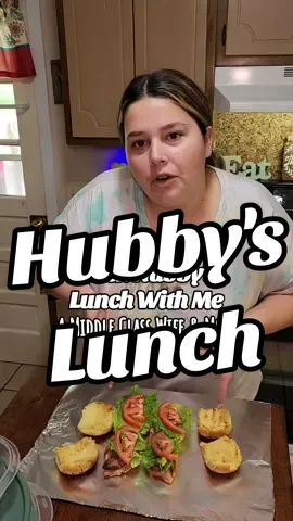 Yes, I'm aware I'm not dressed. 😅🙈  #Lunch #Lunchbox #LunchIdeas #LunchboxIdeas #Food 