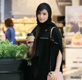 ليتني خاتم من الماس الثمين  في يدك يالابس الثوب الحريرعزف وغناء الفنان سليم الشراري ابومشاري  ومن روائع الفنان الكبير عيسى بن علي  الاحسائي رحمة الله عليه 