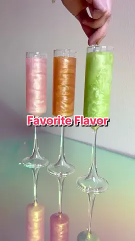 Favorite flavor and gooooo ✨ 🍋🍑🍓#cottoncandy #bartok #glitterdrink #artofsucre #eventplanning 