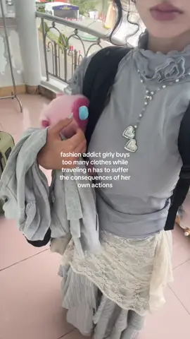 overlayering and overheating yay #foryou #fashion #traveling #outfitinspo #SelfCare #selflove 
