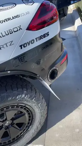 Offroad Porsche 🪨 #porsche #cayenne #offroad 