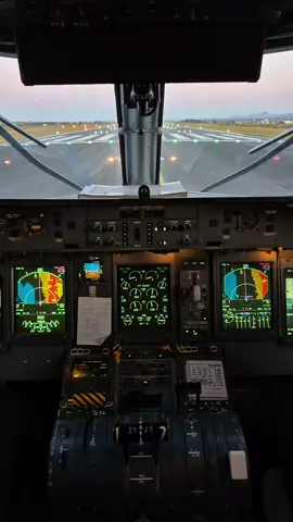Takeoff from FAGG(George) runway 29🛫 📍: GRJ-JNB ✈️: Dash 8 Q400 🕑: 05/08/2024 #pilot #seaview #pilotslife #flight #flightcrew  #aviationpics #dash8  #dehavilland #cockpitview✈️  #studentpilot #commercialpilot #bluesky #sea #city #clouds #airline #southafrica #aviatonphotography #photography #city #sunset #clouds #mountains #view #reels #multi #airplane #airplanelovers #cockpit  #bombardier 