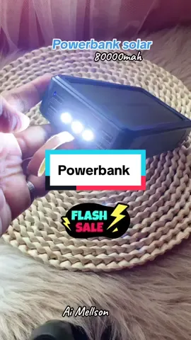 Powerbank solar,80000mah,senang guna bnyak utk usb,boleh cas,letak dkt cahaya matahari,ada lampu#powerbank#solar#powerbankviral 