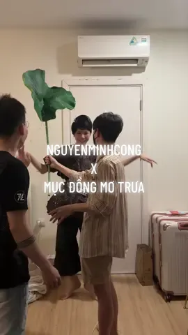 Hậu trường chuẩn bị cho San trong Mục Đồng Mơ Trưa. Cố lên San nha! #nguyenminhcong #nationalcostume #miqvn #nguyentuongsan #TikTokGiaiTri 