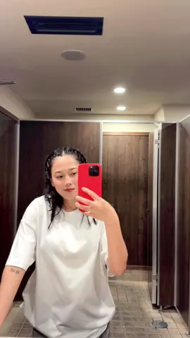 #💂🏿❤️ #aseema12__ #youngdumbandbroke 