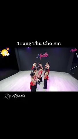 Trung Thu Cho Em! #xuhuongtiktok #trending #douyin #hocsinh #kidsdance #dj #flashmob #kpop #shuffle #aerobics #dancer #dancecover #mua #vannghetruong #haokhivietnam #linhthiengvietnam #trungthu 