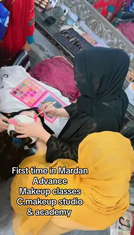 #makeupclass #professionalmakeupartist #advancemakeupclass #academy #students #class #practical #practice #theory #fyp #foryou #foryoupage #c.makeupstudio #c.academy #mardan 