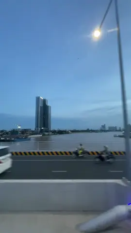 ទំនាក់ទំនងខ្លះ 