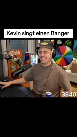 Papaplatte singt Banger📈☝🏽 #viralvideo #Papaplatte #Kevin #clip #twitchstreamer 
