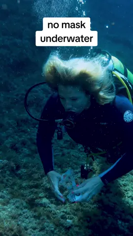 Hey girls! I'm Perrine, a scuba instructor with over 15 years of experience. Let's build our confidence underwater. In this video, I share my favourite tip for staying calm and comfortable underwater without your scuba mask. Whether you're new to diving or just looking to improve your skills, this simple exercise will help you overcome any anxiety you might feel. Remember, it's all about taking your time and being patient with yourself.  #WomenWhoDive #ScubaDivingTips #DivingConfidence #UnderwaterAdventure #ScubaInstructor #WomenInDiving #DivingCommunity #DiveTraining #OceanLovers #MasklessDiving