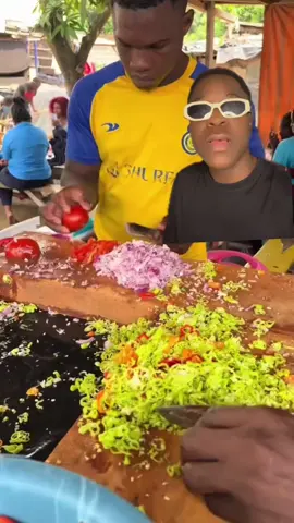 Street food ivoirienne😂🇨🇮❤️. #cotedivoire🇨🇮 #humour 