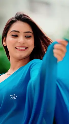 ও তোমার চোখটা টানা টানা তোমার মুখটা হাসি হাসি ❤️ #ফারজানা #f #fyp #foryou #bdtiktokofficial🇧🇩 #CapCut 
