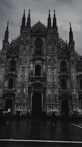 #tiktok #fyp #castle #dark #viral #edit #tik_tok #sonne 