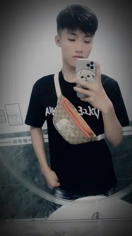 cứ lặp đi lặp lại mãi 😔