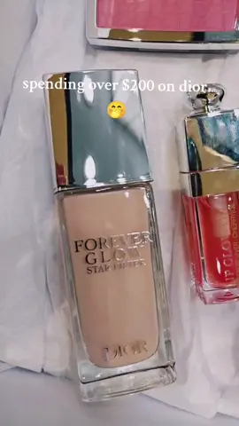 I'm just a girl who loves Dior 🤩#diorbeauty #diormakeup #diorlipoil #makeuptrend #lakecharleslouisiana 