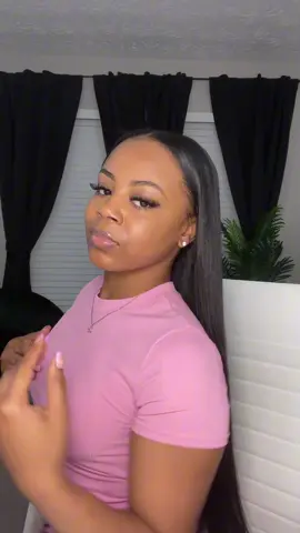 Watch me install the PERFECT clip ins 🥹🩷 @Luvmehair  #luvme #luvmehair #luvmeforyou #luvmehairreview #Luvmeclipin #clipinfornaturalhair #clipinhairextensions #tiktokshop #clipinsforblackgirls 