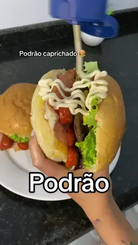 Podrão bem caprichado em casa 🏠✨🍔 #janta #podrao #lanche #donadecasa #jantacasal #hamburger #comendo #fyp #fypシ゚viral 
