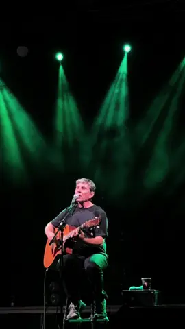 Να βρείτε καποίον να σας αφιερώνει αυτο το τραγουδι..❤️ #malamas #neraida #sokratismalamas 