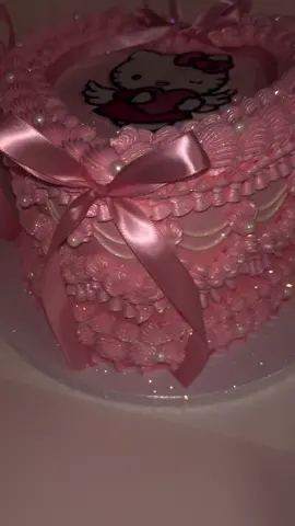 Love what I do✨🎀 #fypシ゚viral #hellokitty #girlcore #pink #cakeart #bows #caketok #coquette #cakeinspiration #foryoupage #cakeartist #california #caketok #edibleart 