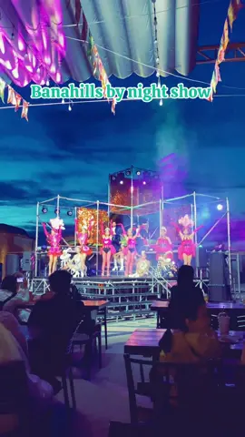 Cabanet show in Bà Nà by Night #danangprivatecar #tourbana #banahill #vietnam #travel #danang #43 #tourhoian #hoian #🇻🇳 #hoiantrip #traveltiktok #traveltips 