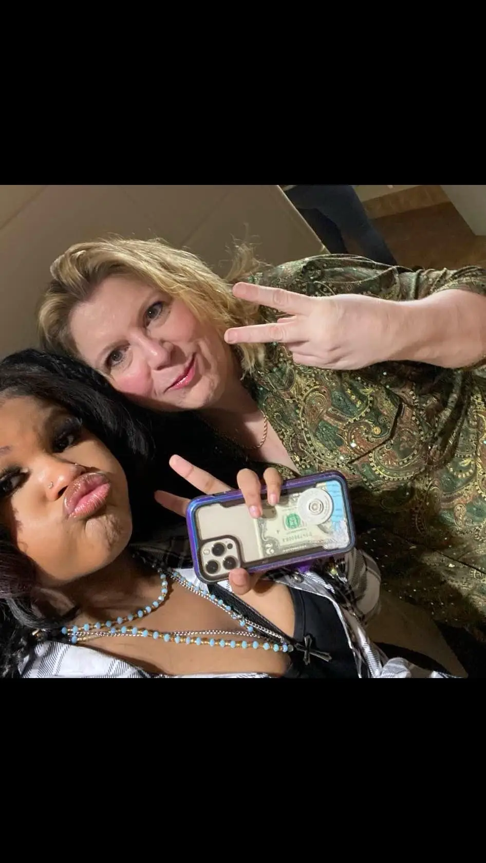 We Are Family(by blood🩸✌️✌️😘) 🇺🇸 She was wearing the waist beads I got her from Ghana🇬🇭 as a necklace.. #familytime #familyphoto #photo #wearefamily #photooftheday #justforfun #peace #familylove #black #africanamerican   #white #caucasian #american #usa #usa_tiktok #tiktokfollowers #tiktokreels #tiktokphoto #usa🇺🇸 