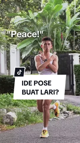 Apa pose lari favorit kalian? 📸🤣  #Running #pelarikonten #lari #runner #marathon #run #runningtips #laripagi #olahraga 