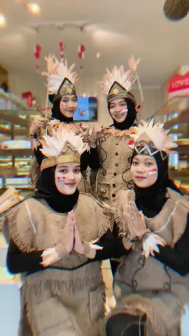 dirgahayu indonesiaku ke 79🇮🇩 #bajuadat #bajudaurulang #karnaval #agustusmerdeka #kontenhiburan #fypシ゚viral #fypシ #mojokertotiktok #mojokerto24jam #idekarnaval #beranda #bajukarnaval #karunggoni #goni 